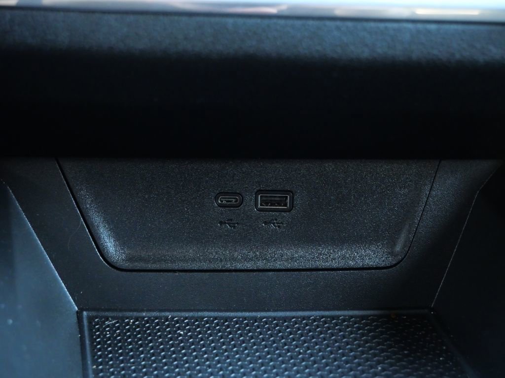 Used 2025 Chevrolet Equinox RS w/ Safety and Technology Package AWD/4WD image 26