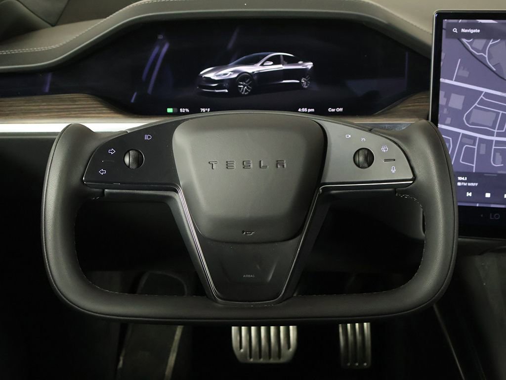 Used 2022 Tesla Model S AWD/4WD image 35