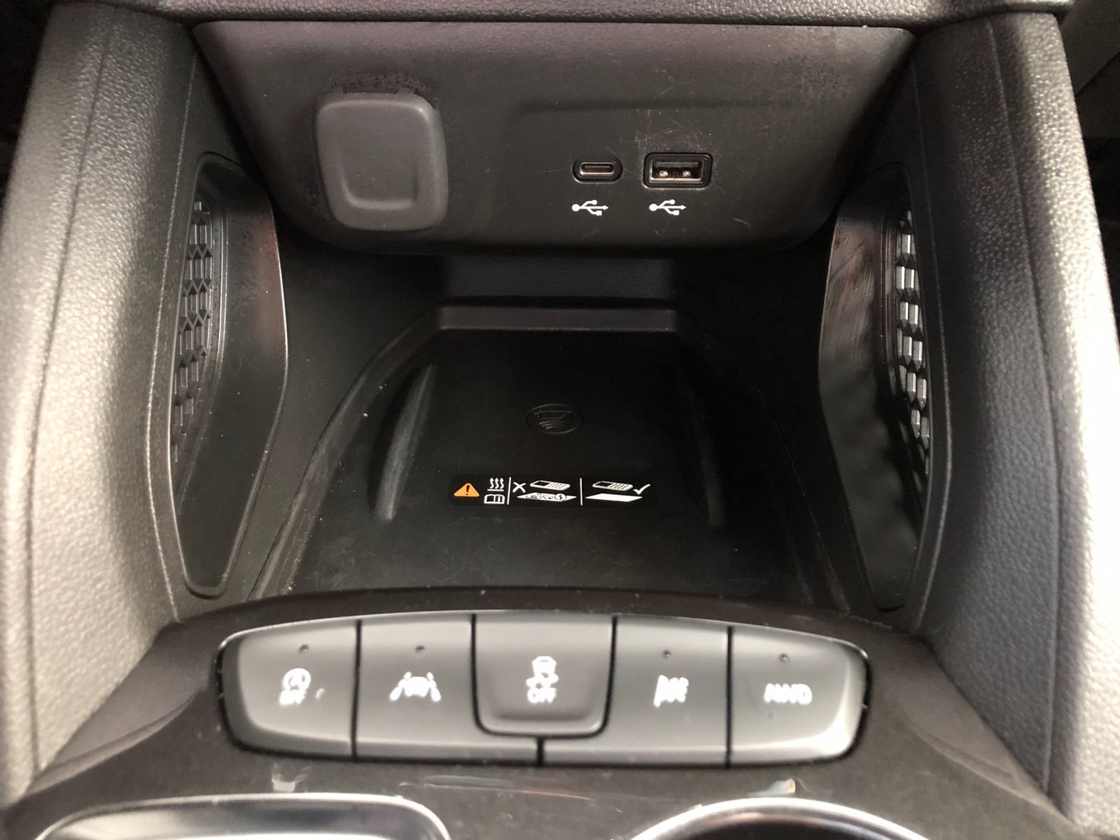 Used 2024 Chevrolet TrailBlazer RS w/ Convenience Package AWD/4WD image 27
