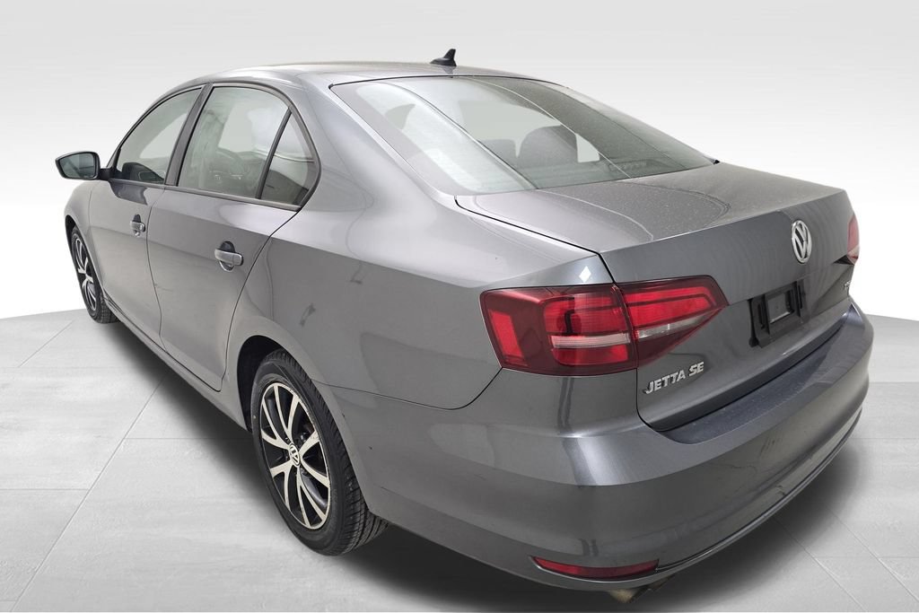 Used 2016 Volkswagen Jetta SE FWD image 7