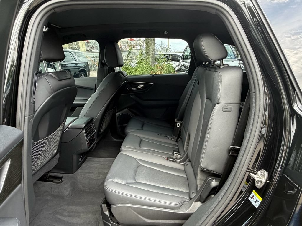 Used 2023 Audi Q7 3.0T Premium Plus AWD/4WD image 14