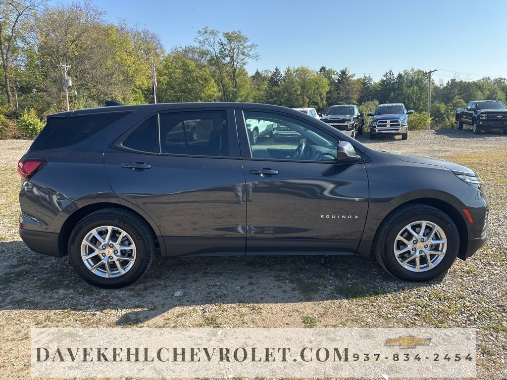 Used 2022 Chevrolet Equinox LS w/ LS Convenience Package image 6