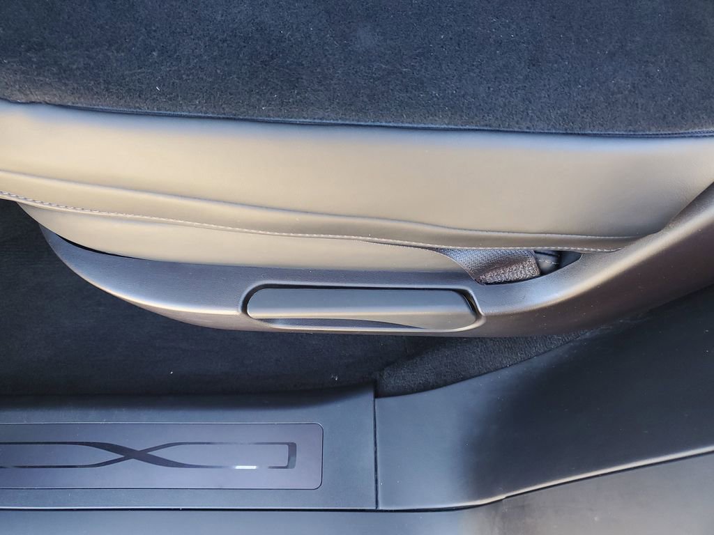 Used 2020 Tesla Model X Long Range image 12