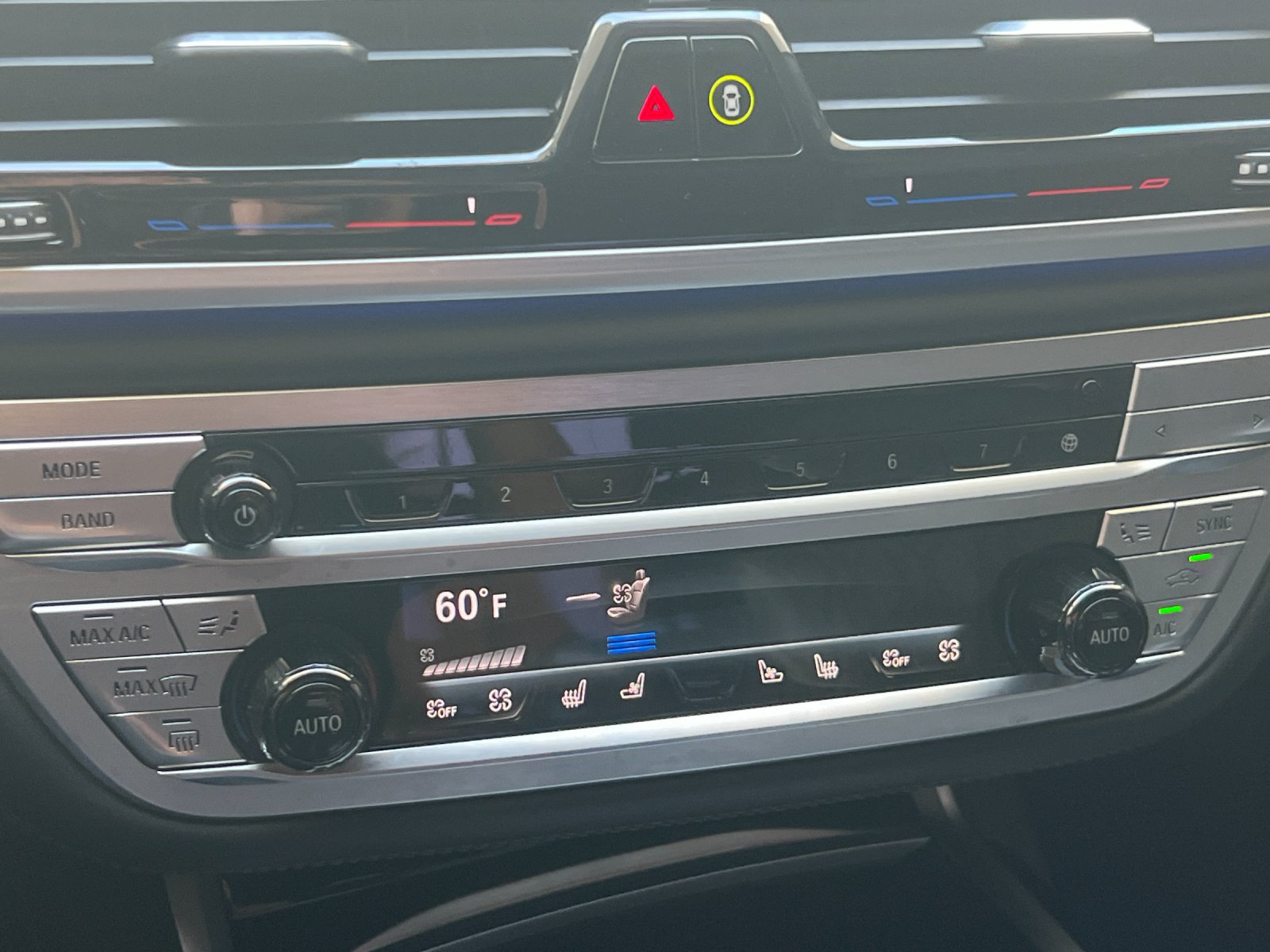 Used 2021 BMW M760i xDrive AWD/4WD image 19