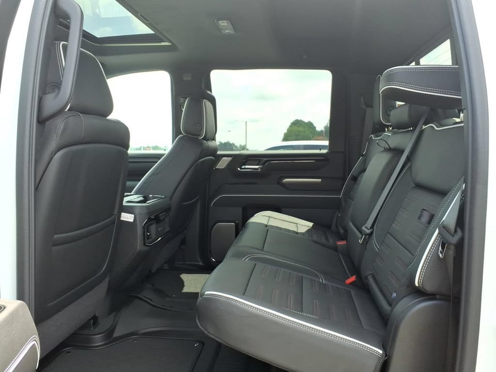New 2026 GMC Sierra 2500 AT4X AWD/4WD image 15