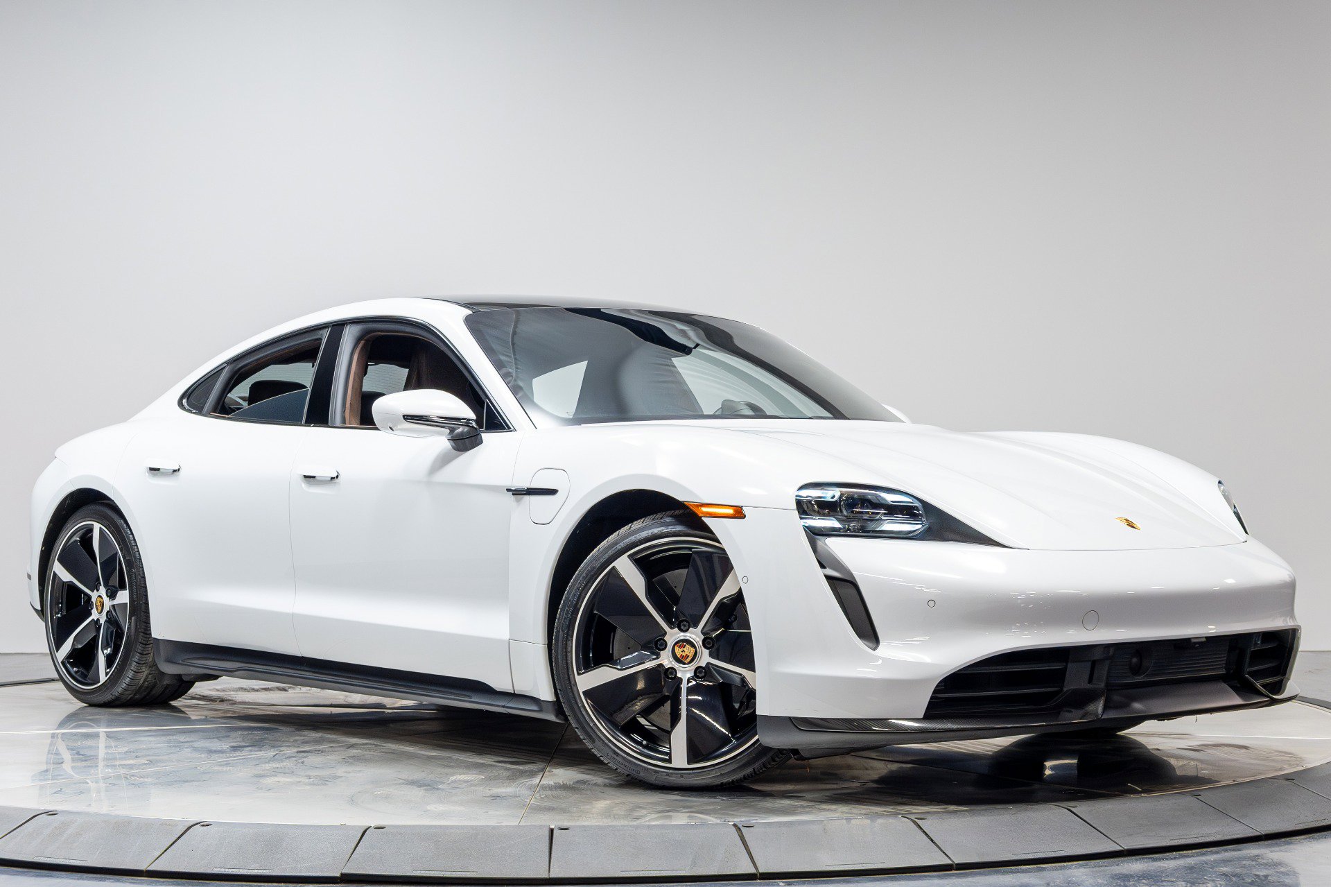 Used 2020 Porsche Taycan Turbo S AWD/4WD image 53