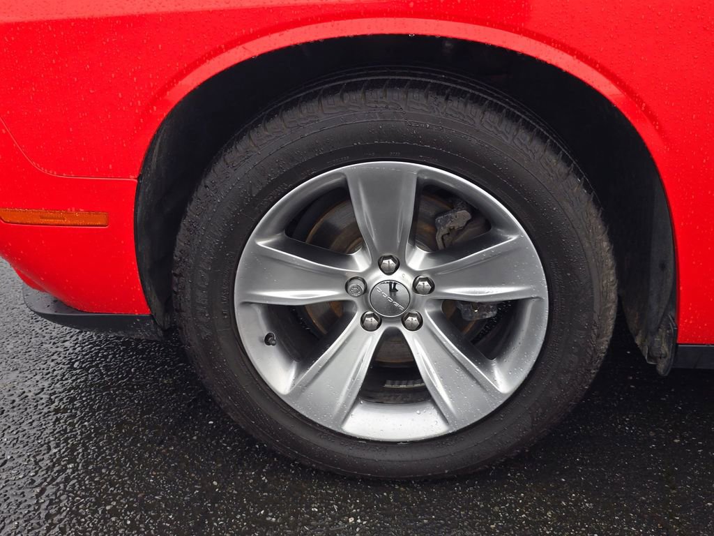 Used 2020 Dodge Challenger SXT image 10