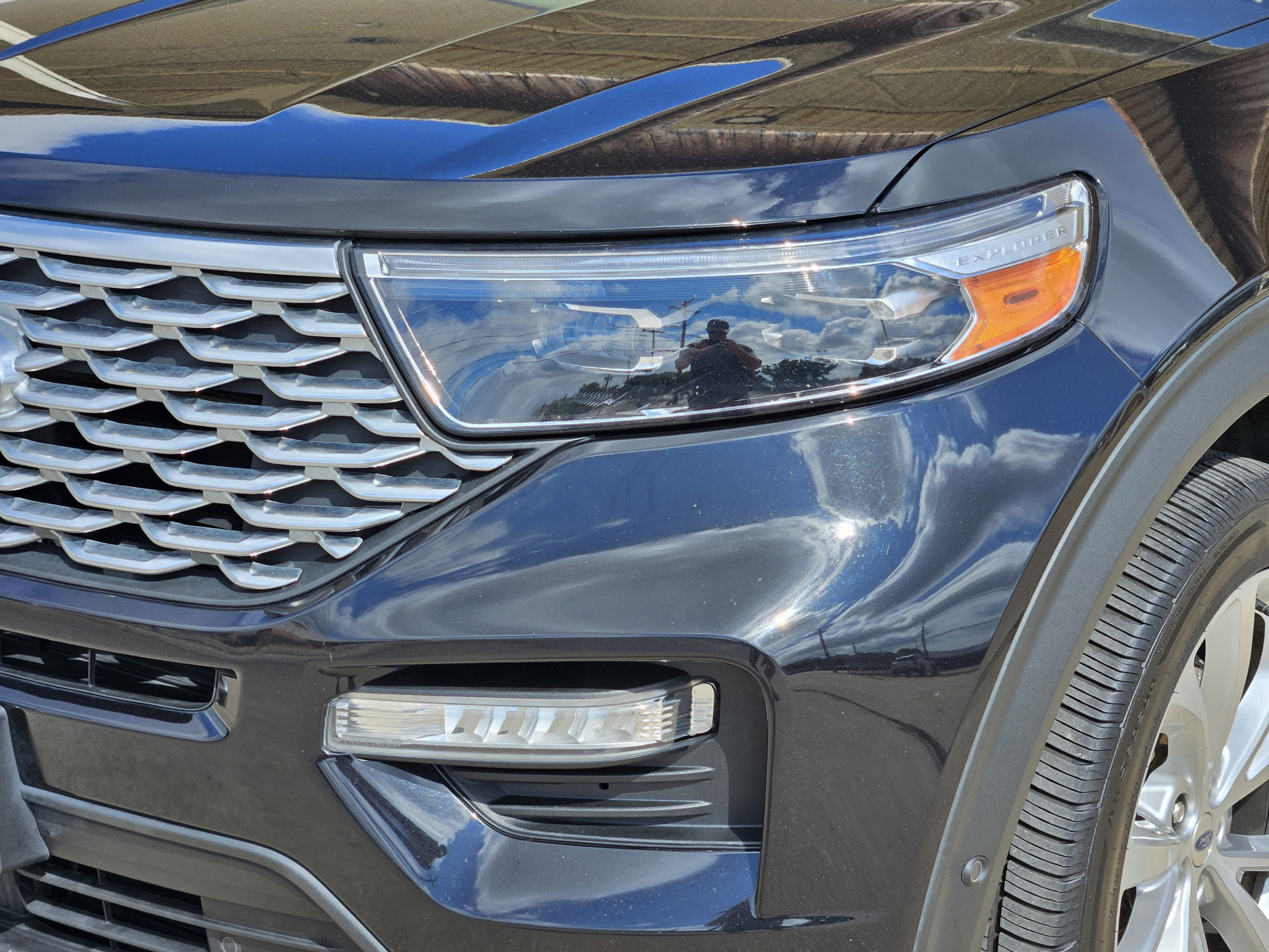 Used 2022 Ford Explorer Platinum w/ Equipment Group 601A AWD/4WD image 30