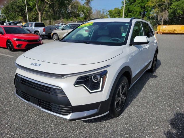 Used 2025 Kia Niro EX FWD image 14