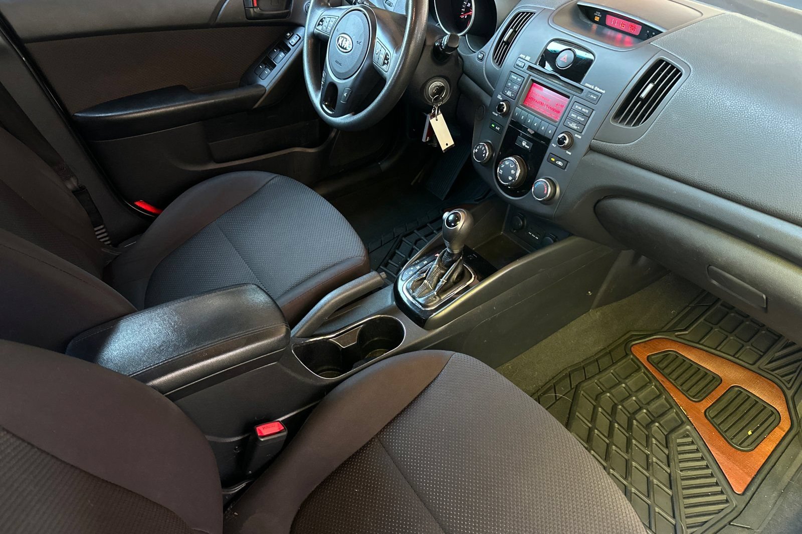 Used 2012 Kia Forte EX FWD image 19