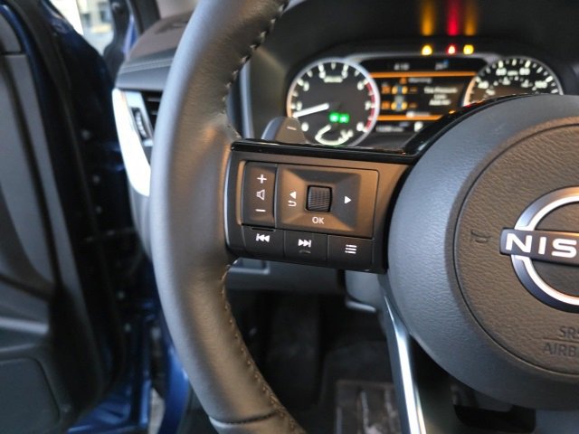 Used 2023 Nissan Rogue SL w/ SL Premium Package image 27