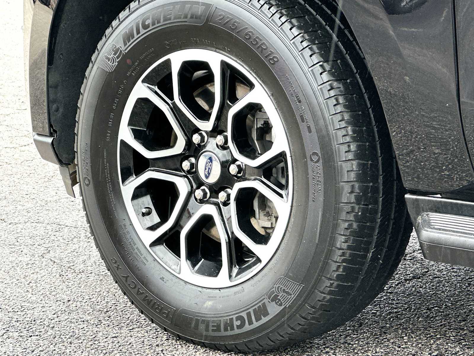 Used 2024 Ford Expedition Max XLT image 11