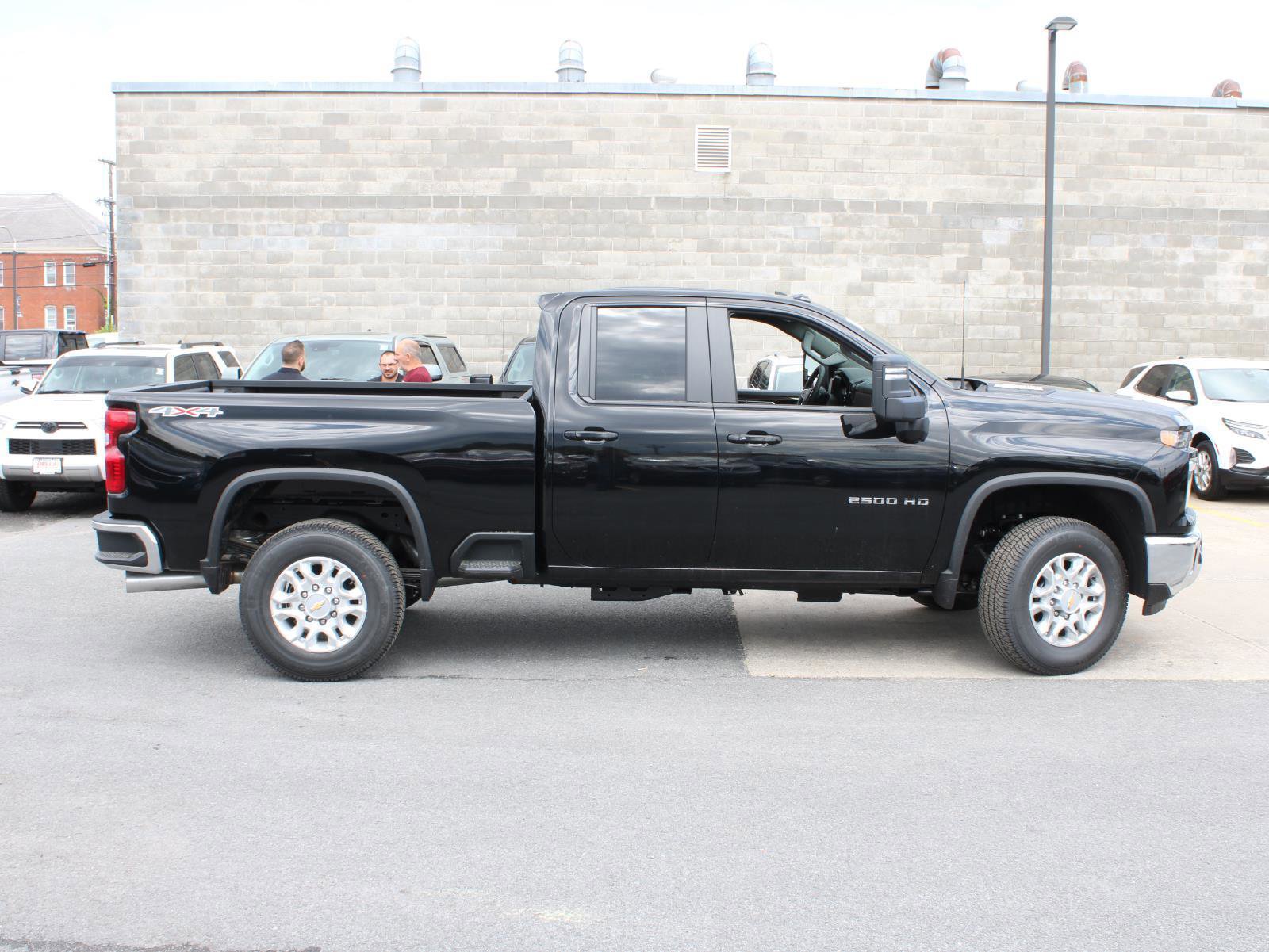 New 2025 Chevrolet Silverado 2500 LT w/ Convenience Package image 10
