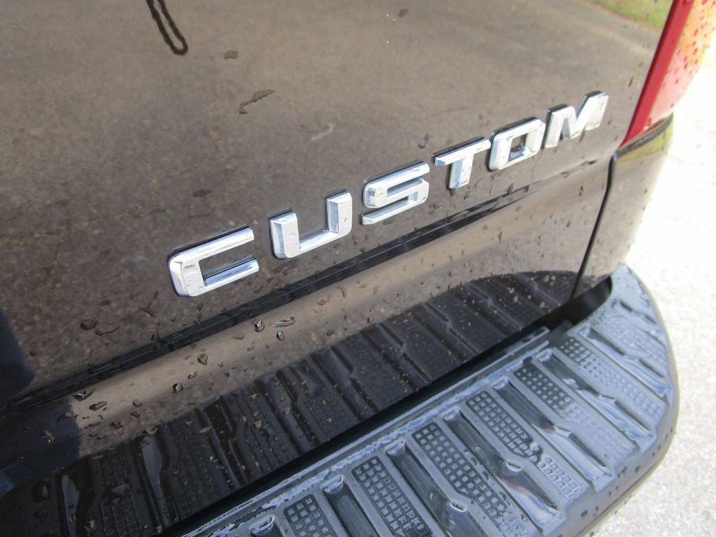 Used 2019 Chevrolet Silverado 1500 Custom Trail Boss w/ Custom Convenience Package image 11