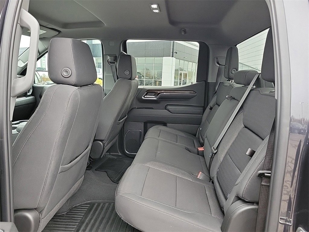 Used 2024 GMC Sierra 1500 Elevation image 11