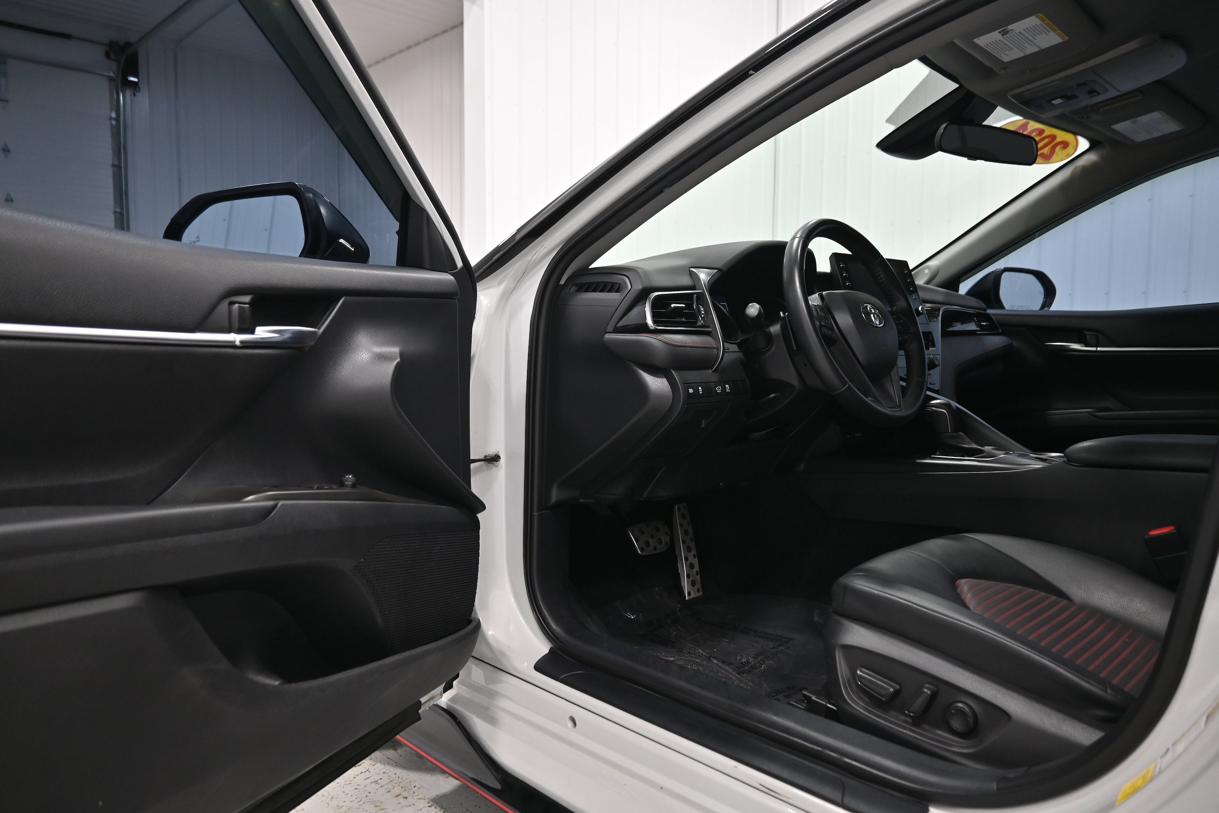 Used 2021 Toyota Camry TRD w/ TRD Package w/JBL Audio FWD image 4