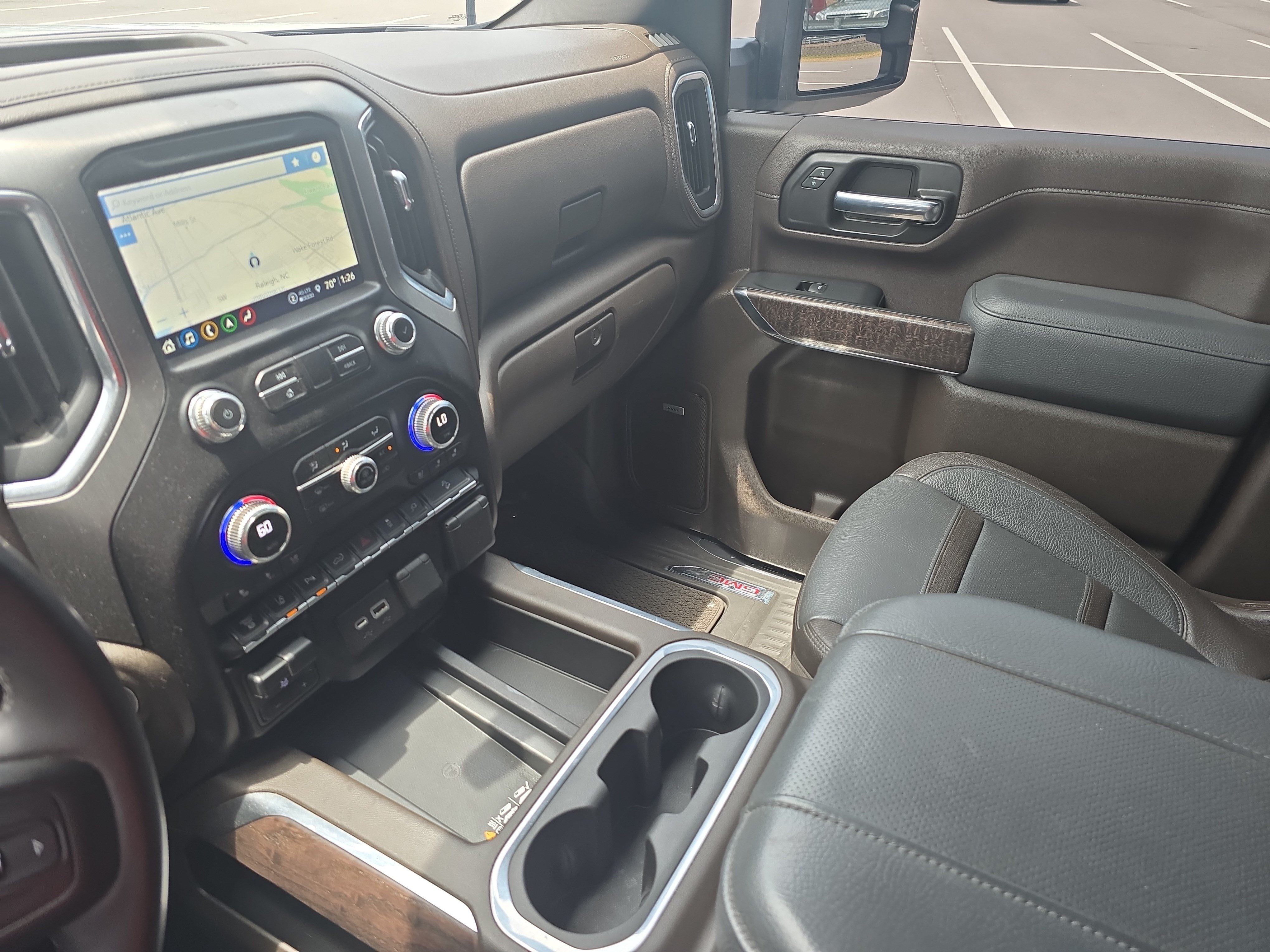 Used 2023 GMC Sierra 2500 Denali w/ Denali Ultimate Package AWD/4WD image 24