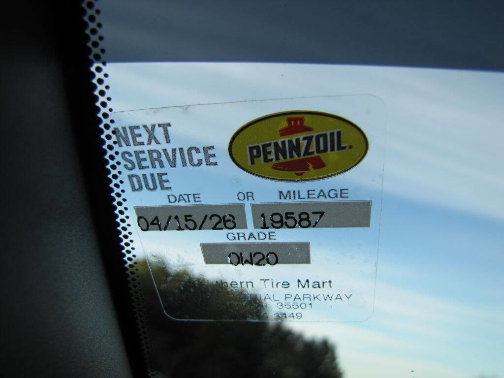 Used 2024 Nissan Kicks SR image 37