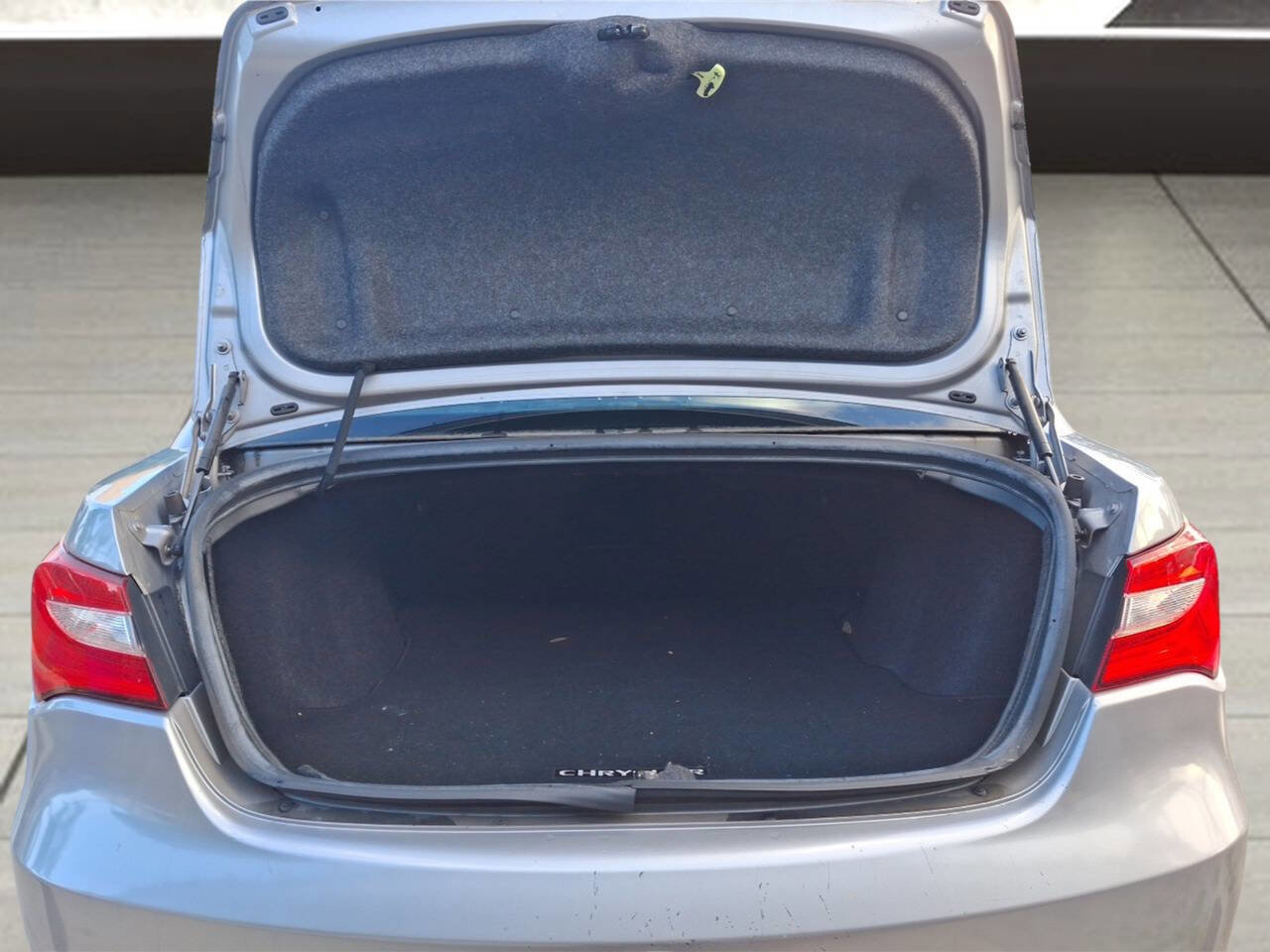 Used 2014 Chrysler 200 Limited w/ Sun/Sound Group image 6