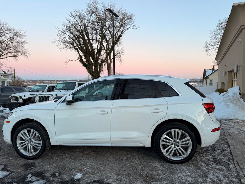 Used 2018 Audi Q5 Prestige w/ Prestige Package image 4