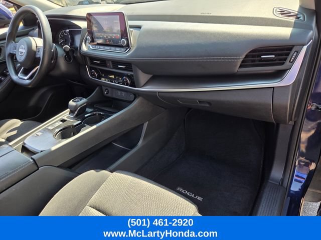 Used 2024 Nissan Rogue SV FWD image 16