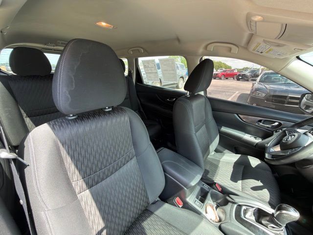 Used 2019 Nissan Rogue SV image 20