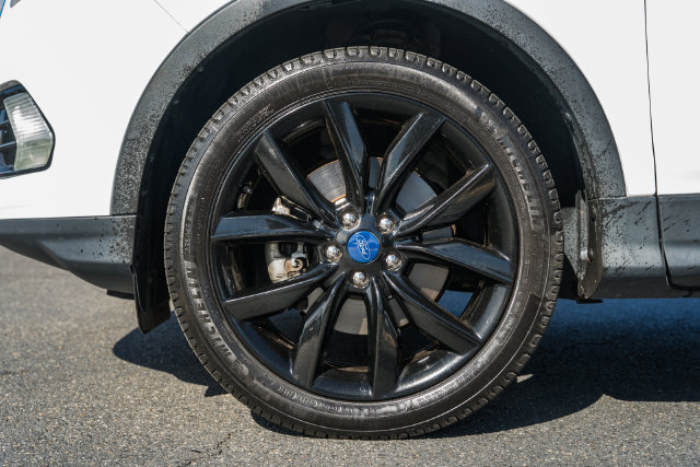 Used 2018 Ford Escape SE w/ SE Sport Appearance Package AWD/4WD image 18