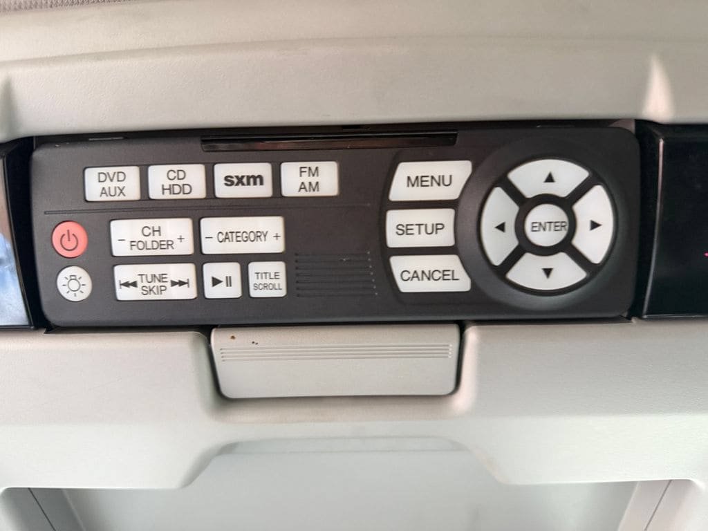 Used 2018 Acura MDX w/ Technology & Entertainment AWD/4WD image 21