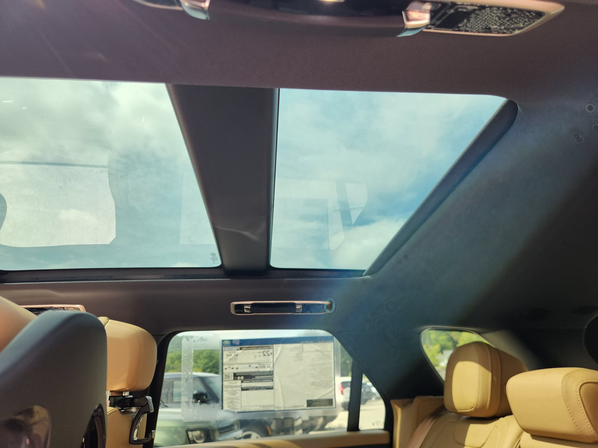 New 2026 Land Rover Range Rover Sport SE AWD/4WD image 15