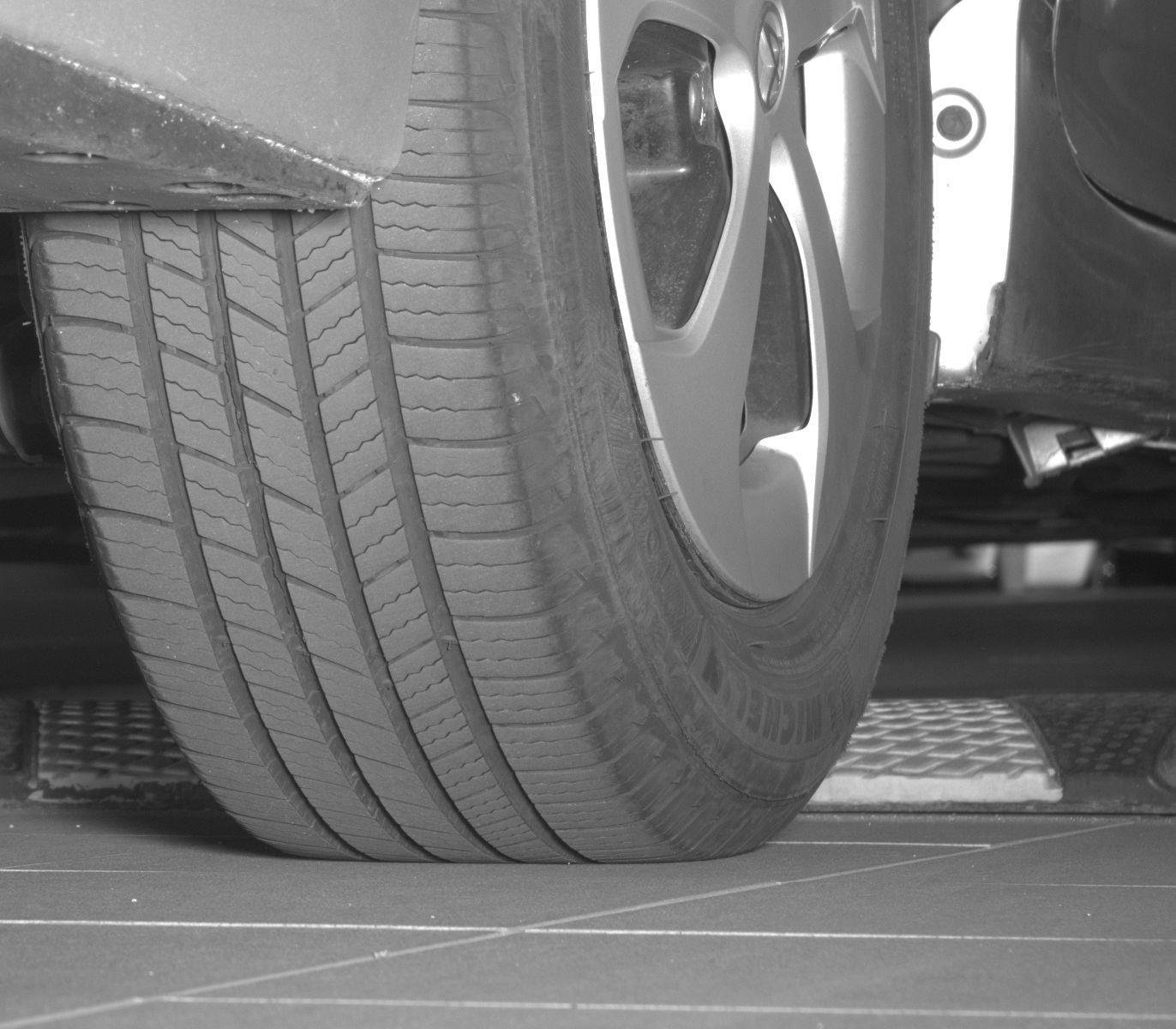 Used 2015 Toyota Prius Three w/ Solar Roof Package FWD image 16