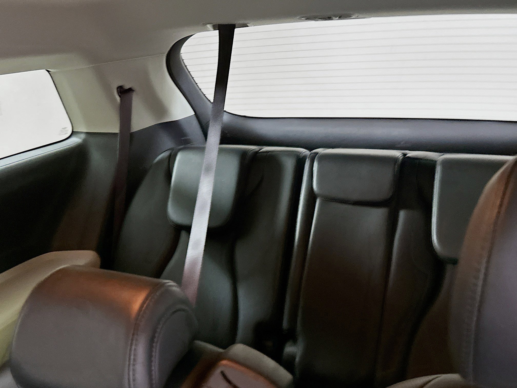 Used 2024 Kia Carnival LX image 28