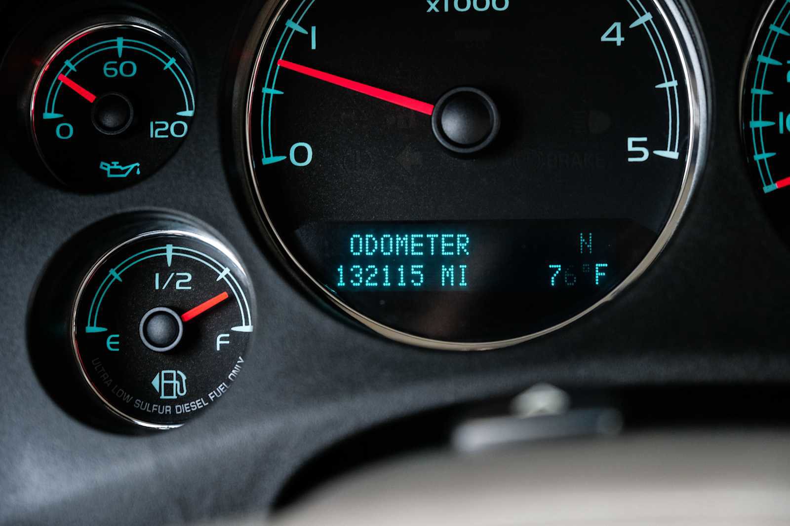 Used 2010 GMC Sierra 3500 SLT w/ SLT Convenience Package image 22