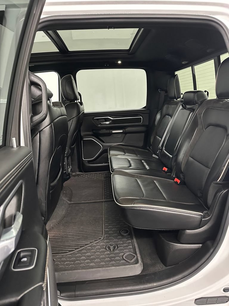 Used 2023 RAM 1500 Laramie AWD/4WD image 30