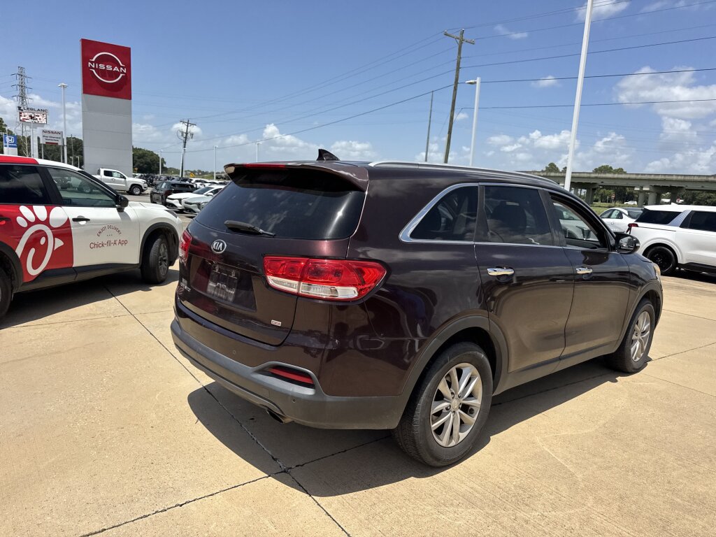Used 2016 Kia Sorento FWD w/ LX Convenience Package image 17