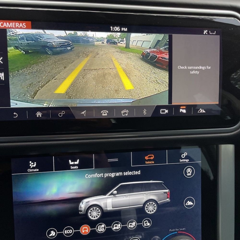 Used 2020 Land Rover Range Rover HSE AWD/4WD image 11