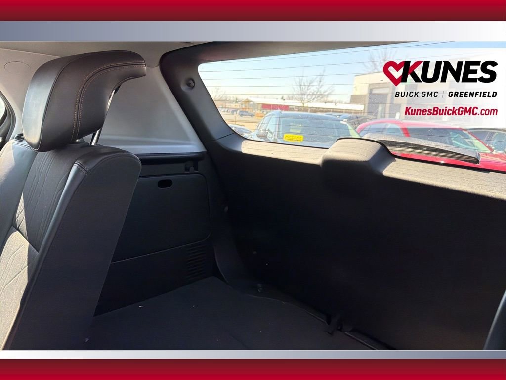 Used 2018 Chevrolet Trax LT w/ LT Convenience Package image 29