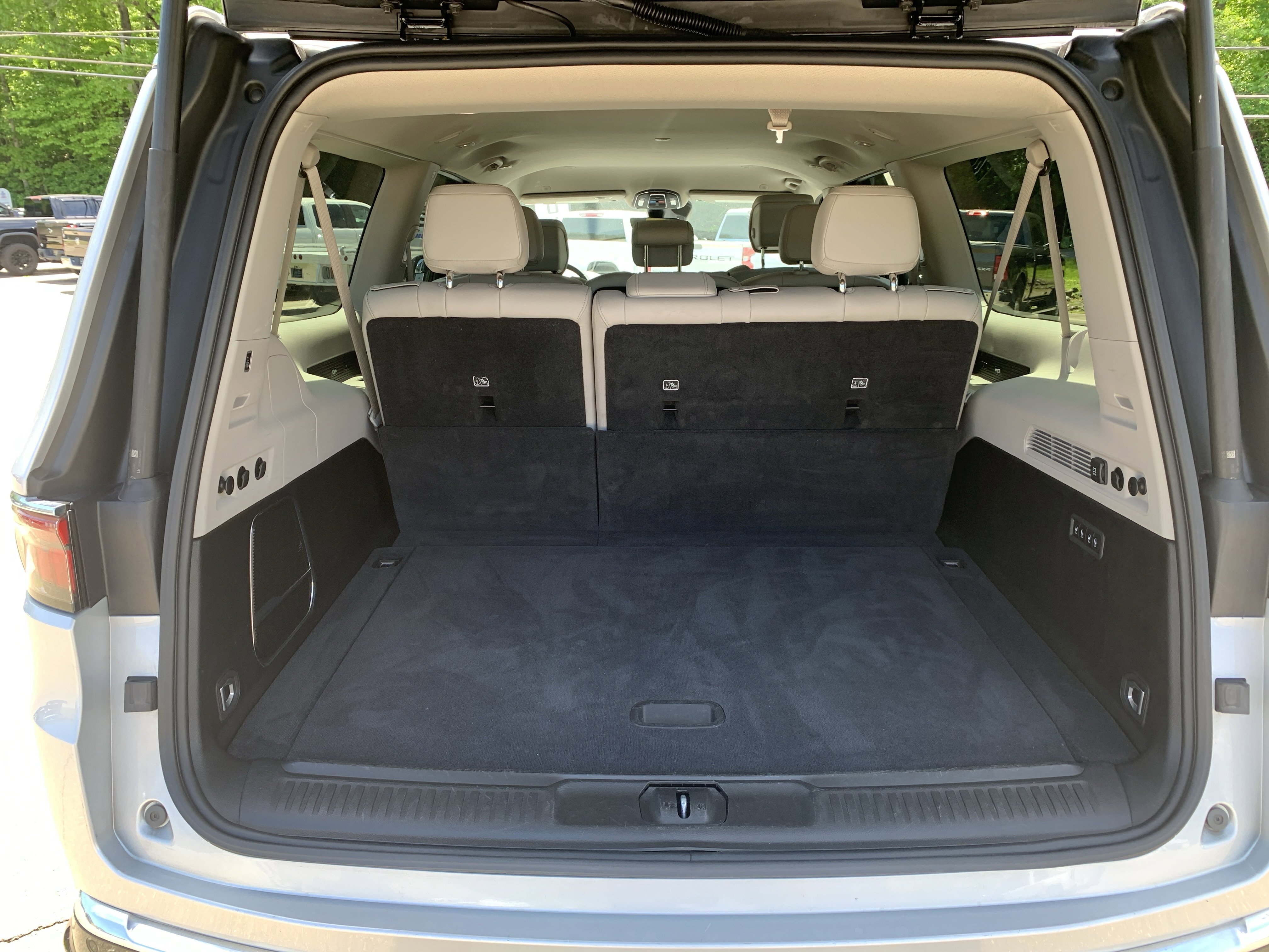 Used 2024 Jeep Wagoneer L Series II w/ Flexible Seating Group AWD/4WD image 51