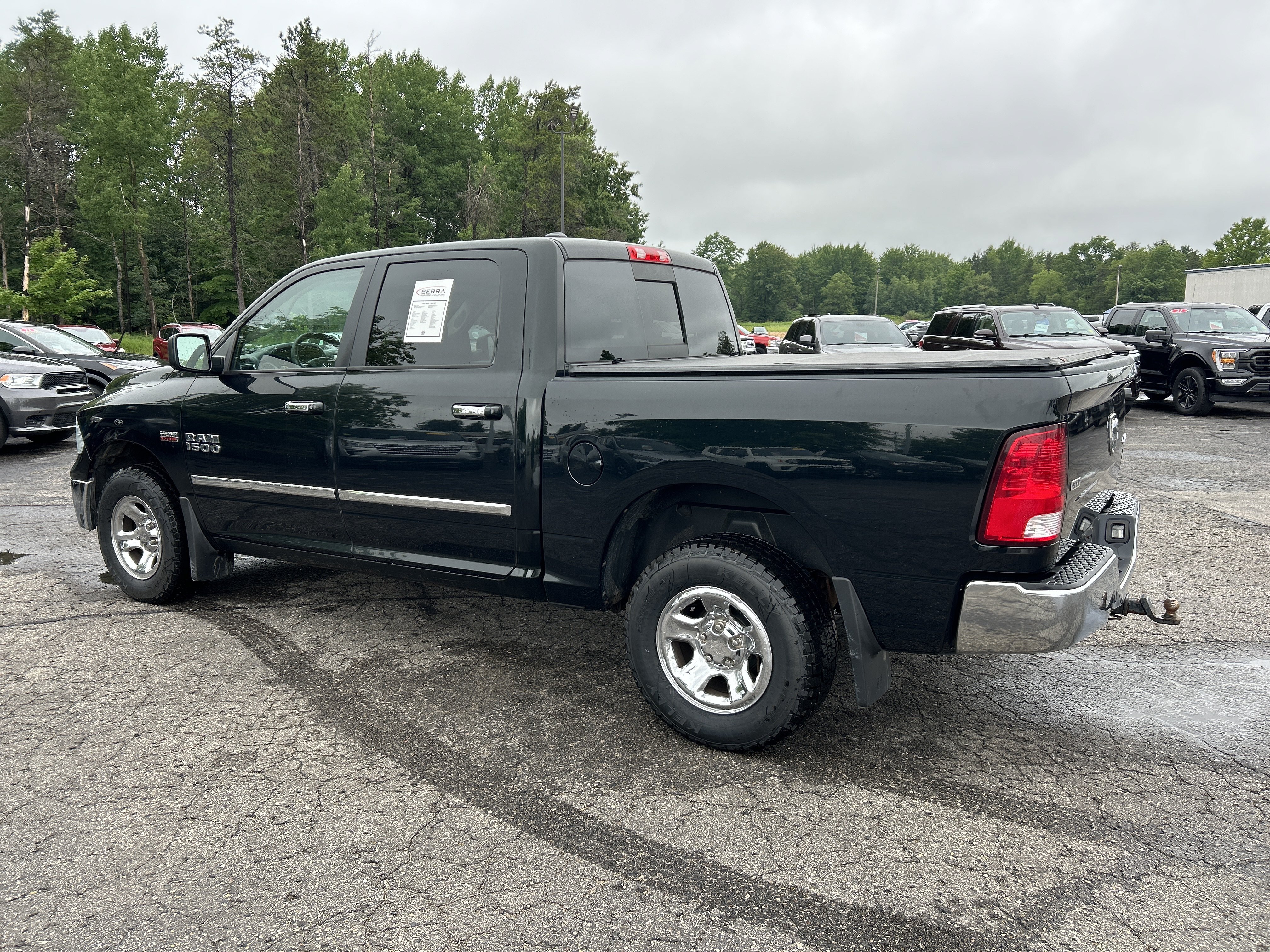 Used 2017 RAM 1500 Classic SLT AWD/4WD image 6