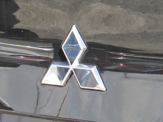 New 2026 Mitsubishi Outlander ES image 11