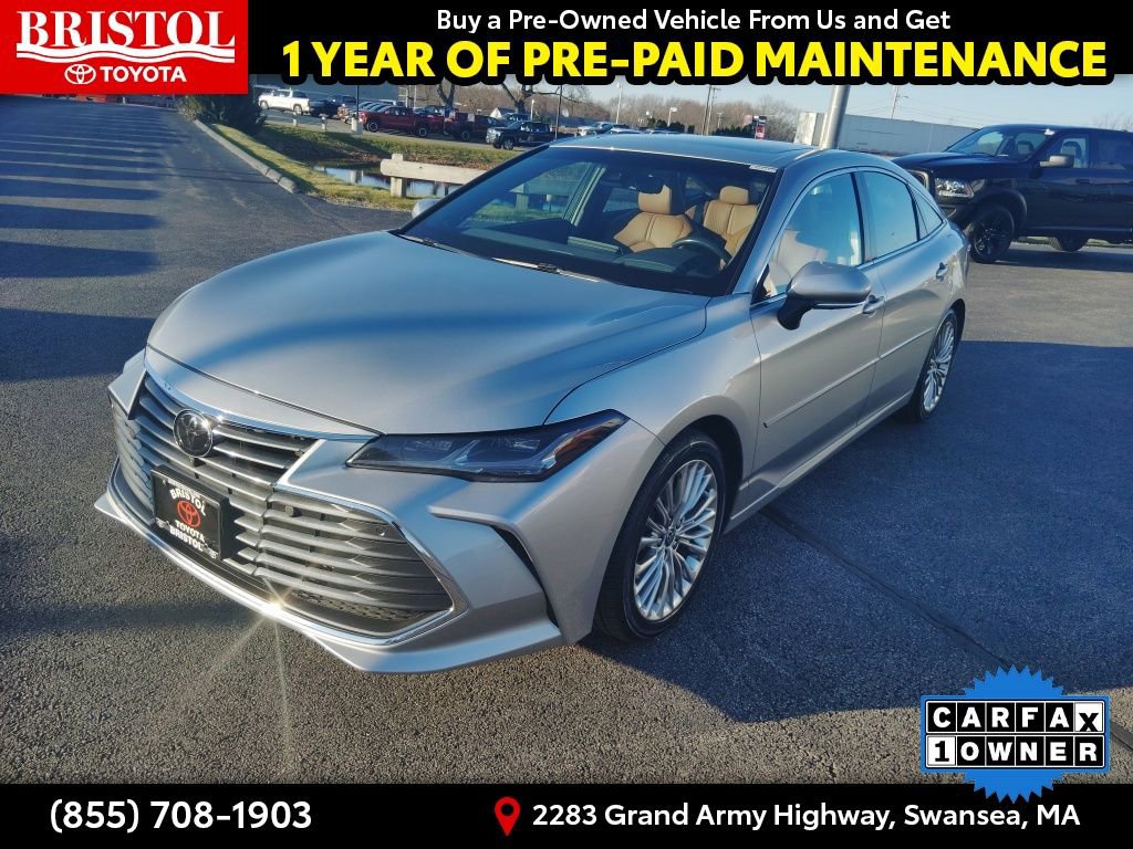 Used 2021 Toyota Avalon Limited image 3
