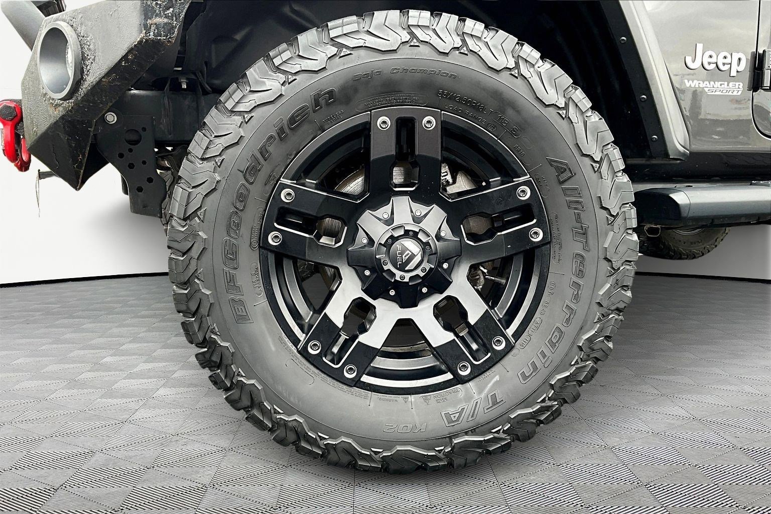 Used 2020 Jeep Wrangler Sport image 35