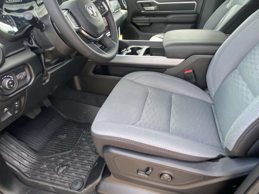 New 2026 RAM 1500 Big Horn AWD/4WD image 13