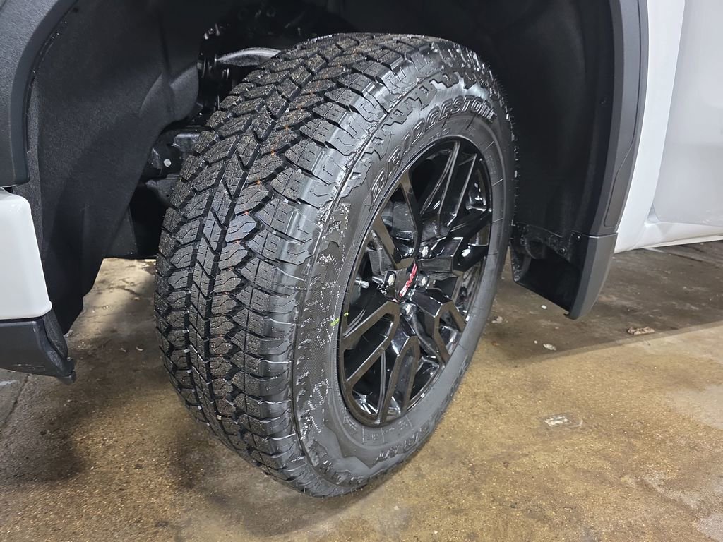 New 2026 GMC Sierra 1500 Elevation image 33