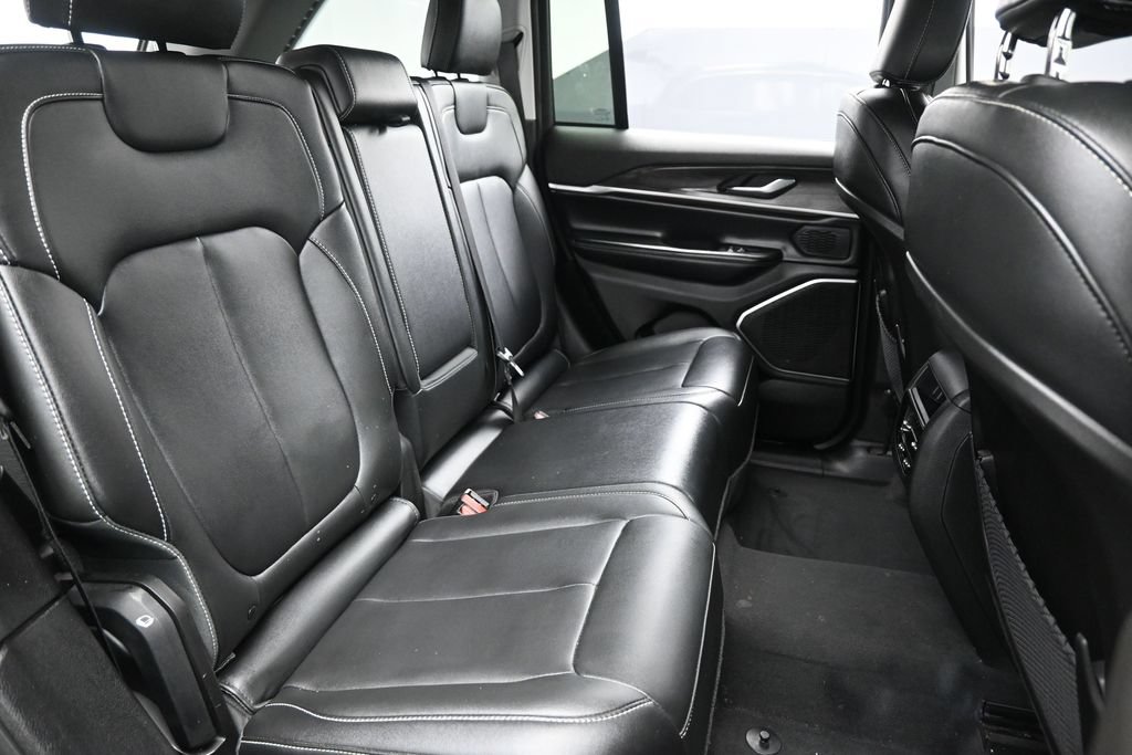 Used 2023 Jeep Grand Cherokee 4WD 4xe image 30