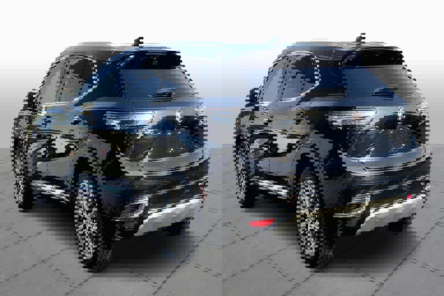 Used 2023 Buick Envision Avenir image 11