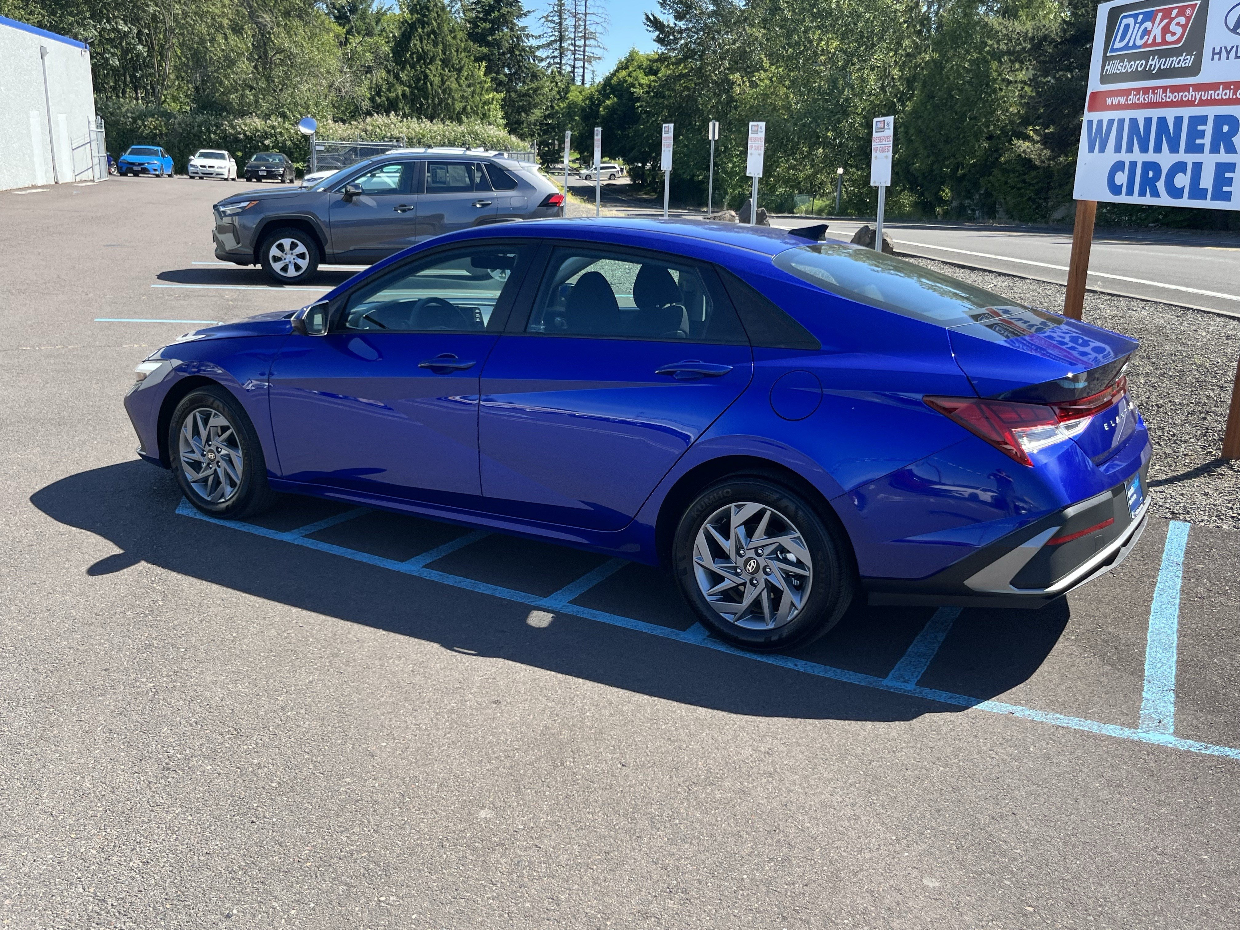 Certified 2025 Hyundai Elantra Hybrid FWD image 3