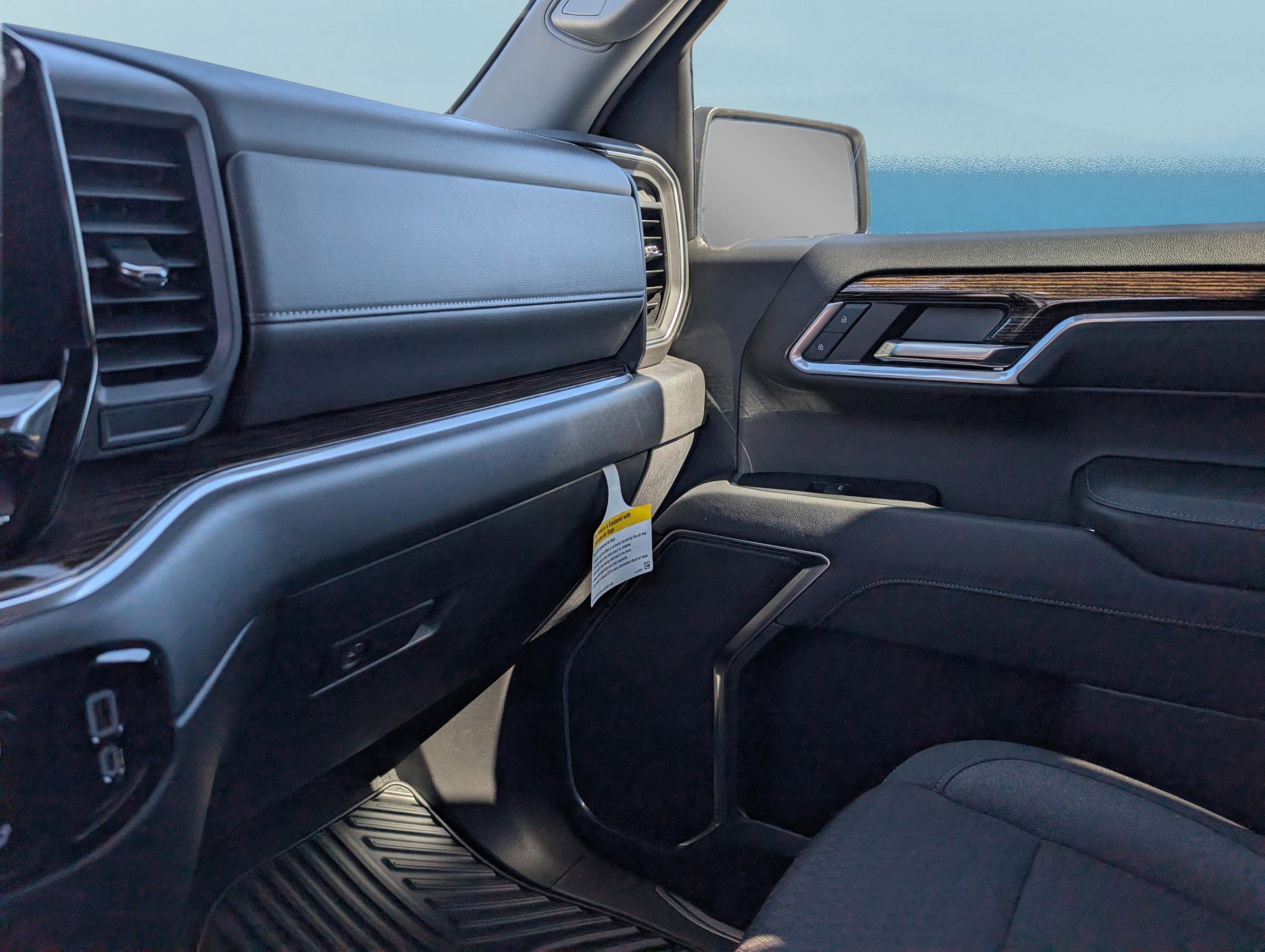 Used 2024 GMC Sierra 1500 SLE image 30