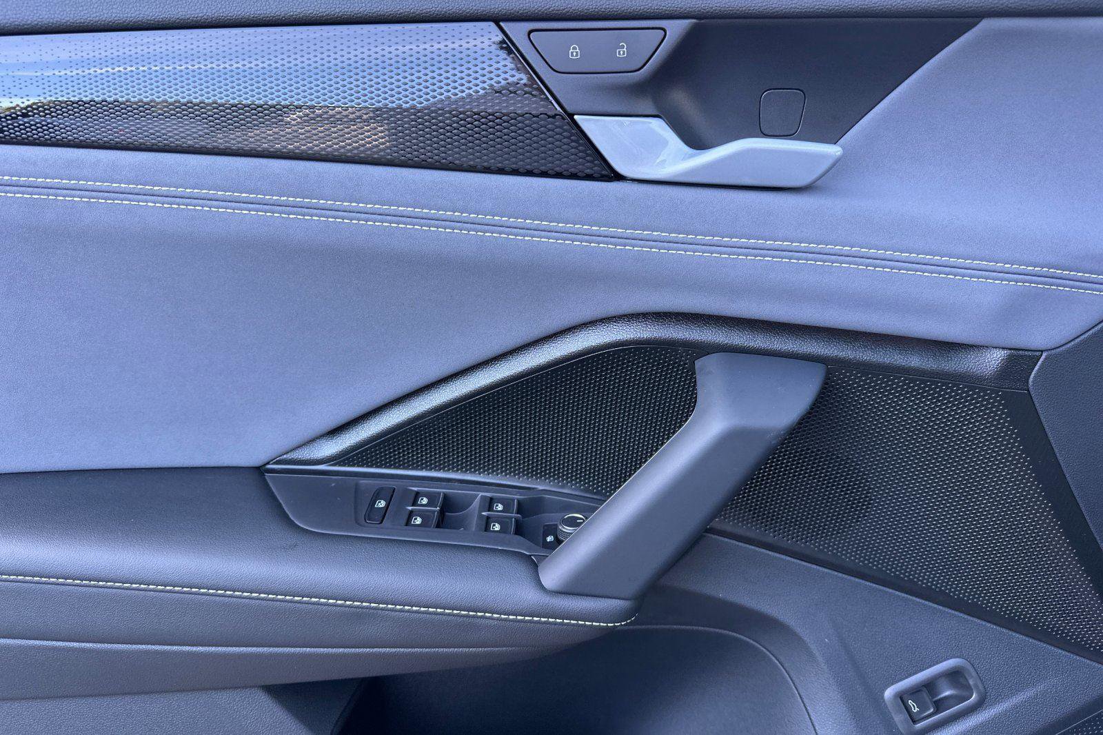 New 2026 Volkswagen Tiguan SE image 10