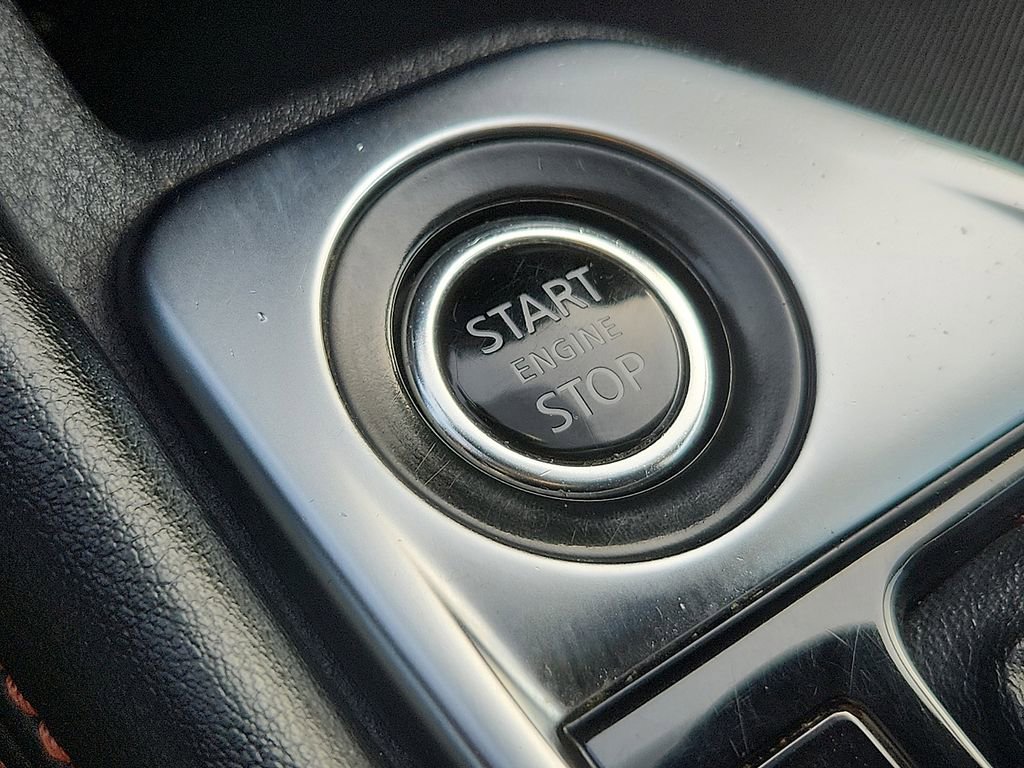 Used 2020 Nissan Sentra SR w/ Lighting Package image 25