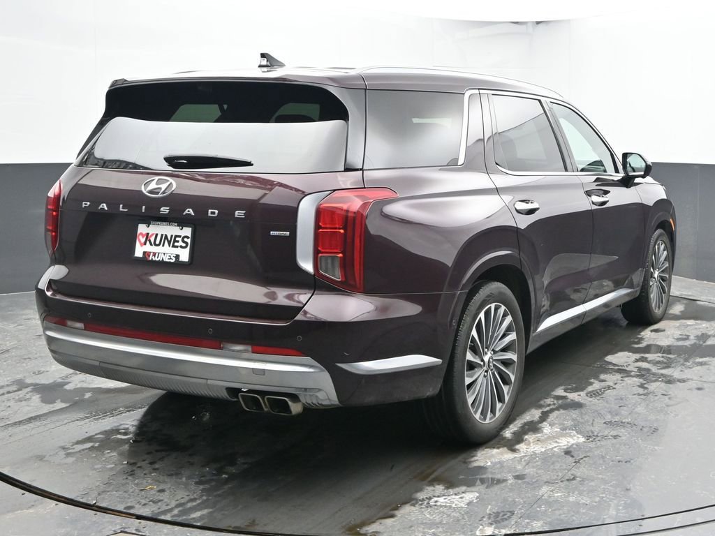 Used 2024 Hyundai Palisade Calligraphy image 10